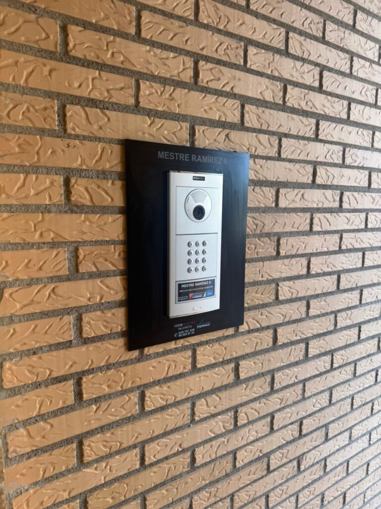 Instaladores Autorizados de Videoporteros Fermax en Poblats Marítims