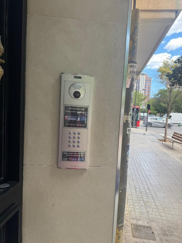 Presupuesto Cambiar Portero Automatico a Videoportero en Benetússer