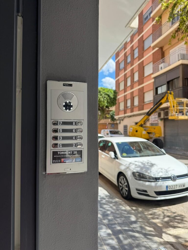 Instaladores Autorizados de Videoporteros Fermax en Ciutat Vella